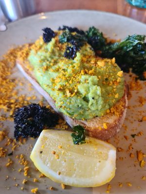 Avo smash, vegan option at Cafe Qu Bah in Morwell