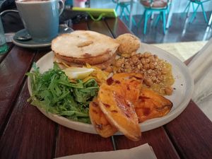 *SPECIAL* Bagel at Cinnamon & Co in West End