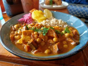 Chutter Bicken at Cinnamon & Co in West End