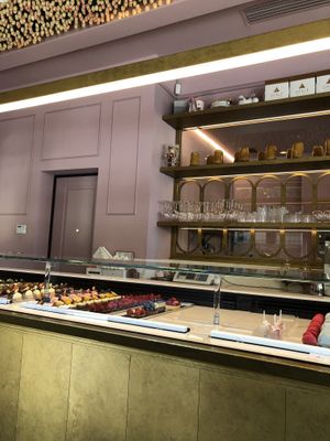 Inside   at Linda Chirico Ofelè in Porto Ceresio