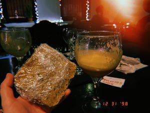 "surprise" smoothie and flatbread! at Crucina Restaurante in Madrid