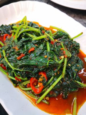 番薯叶 #Veganuary at Superior Green Vegetarian 御素缘 in Northeast Singapore