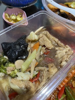 Veggie stir fry with Beancurd skin  #Veganuary at Superior Green Vegetarian 御素缘 in Northeast Singapore