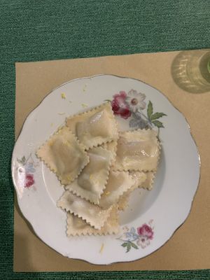 Ravioli with cannellini beans and wild garlic  at SA.NA. Pastificio Artigianale in Melegnano