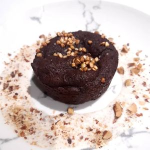 Vegan ans gluten-free chocolate & nuts cake at La Végétalerie - concept store végétal in Saint-brieuc