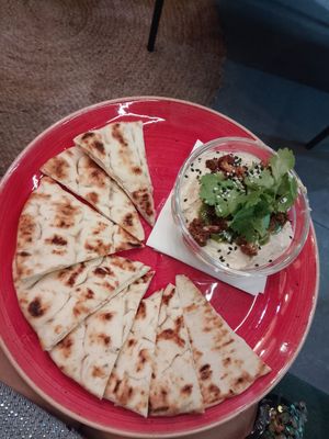 Cashew hummus with cauliflowers at Vegan Garden Budapest in Budapest