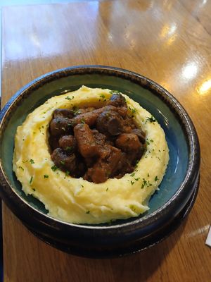 Ragout on a creamy mashed potatoes basis at Vegan Garden Budapest in Budapest