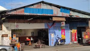 A simple setup at GUAN Yin Zhai Vegetarian Muar - 麻坡观音斋素食 in Muar