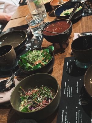 Randensuppe und Gemüserollen  at Alchemist in Basel