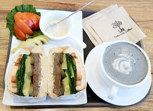 Soy burger and drink at Fortunate Coffee - 씽푸커피 in Ansan