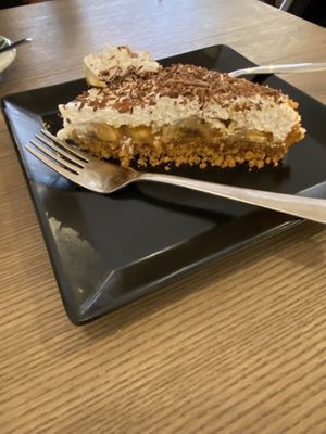 Awesome cake 🍰😍  at daTerra in Faro