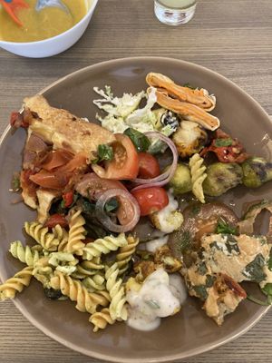 Vegan buffet 🤤 #Veganuary at daTerra in Faro