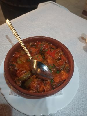 Ofengemüse at Sofra Përmetare in Permet