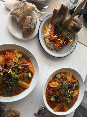 Vegan lentils stew and hummus with bread  at Vintervikens Trädgårdskafé in Vinterviken