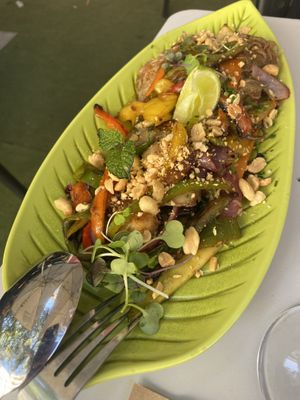 Vegan pad thai  at LaMundi in Cordoba