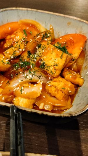 Fried tofu in tomato sauce at FLOA in Ulm