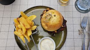 Knuts Burger at Ox&Ehrlich in Lermoos