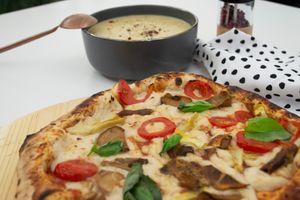 Napoletan vegan pizza at GreenAware in Timisoara