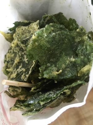 Fried sweet potato leaves  at Gugu Shushu - 菇菇薯薯全素炸物店  in Tainan