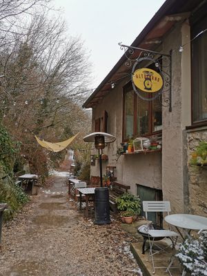 Outside, so nice!  #Veganuary at AltoForno in Rocca Malatina