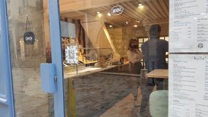 Counter at Bulle in Paris