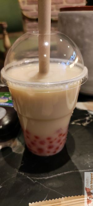 Bubble tea at Bulle in Paris