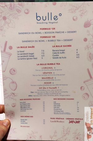 New concept menu Bagel, bowl, and bubble teau at Bulle in Paris