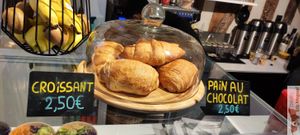 Pastry  at Bulle in Paris