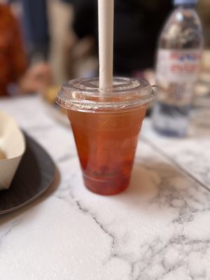 Bubble tea 6€  at Bulle in Paris