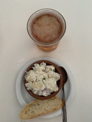 Patatas con alioli at El Jergon in Granada