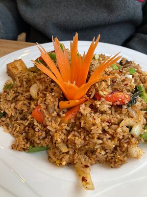 Basil Thai rice with added tofu at Sand Pebbles in Aurora
