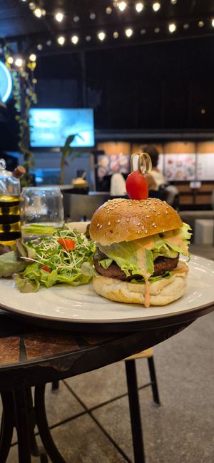 beyond burger at ANNIE Sweetery & Eatery in Koh Samui