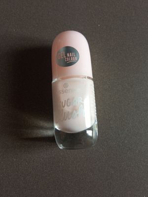 Smalto a lunga durata at DM Drogerie Markt in Peschiera Del Garda