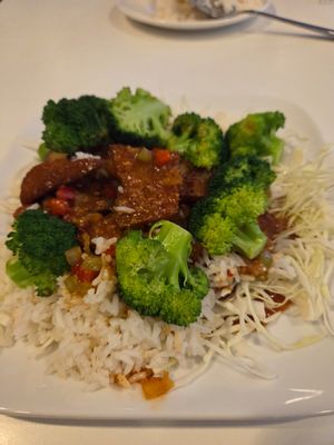 Golden Beauty  with ADDED broccoli at Walk the Wok in Portland