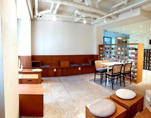 seating at Sunny Bread 써니브레드 - Huam in Seoul