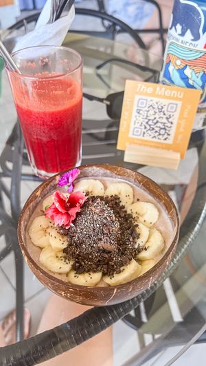 Pb&J smoothie bowl and beetroot juice!   at Varuna Plant-Based Food & Juice Bar in Manuel Antonio