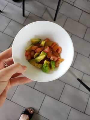Avocado and tomato that went with the pesto (we asked to put it on the side) at Varuna Plant-Based Food & Juice Bar in Manuel Antonio