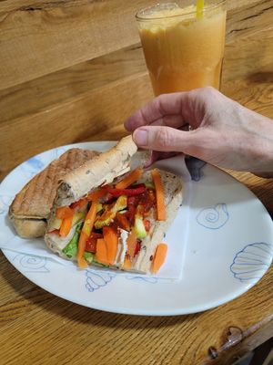 Veggie sandwich and immunity drink at Healthy in Banja Luka