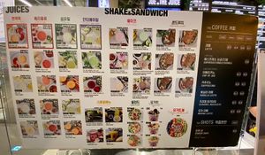 Menu   at Joe & The Juice - Hyundai Seoul  in Seoul
