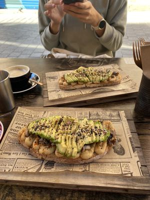 Vegan toast (hummus and avocado)  at Garage Coffee in Barcelona
