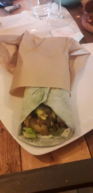 Green stuffed piada bread at Raparossa  in Pezze Di Greco