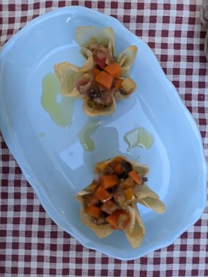 A type of thin paper-like dough filled with vegetables, absolutely melted in the mouth at Raparossa  in Pezze Di Greco