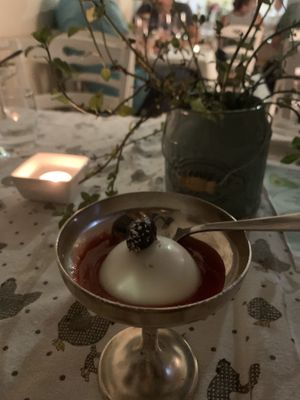 Coconut pudding   at Raparossa  in Pezze Di Greco