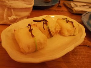 Starter 1/4: Fagottino di feta vegan (Vegan feta dumpling) at Raparossa  in Pezze Di Greco