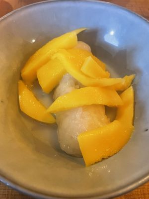 Sticky rice and mango  at Gong in Valencia