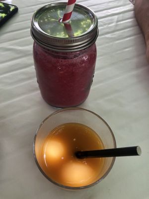 Smoothi and juice  at Bellaverde in Mallorca