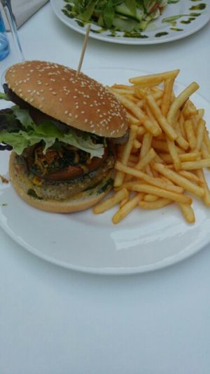 the burger at Bellaverde in Mallorca