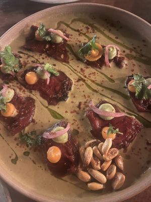 Sorpresa! Plato muy original   at Bellaverde in Mallorca