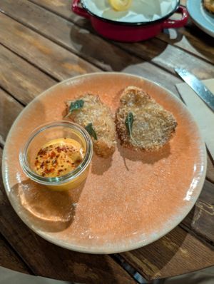 Setas fritas at Bellaverde in Mallorca