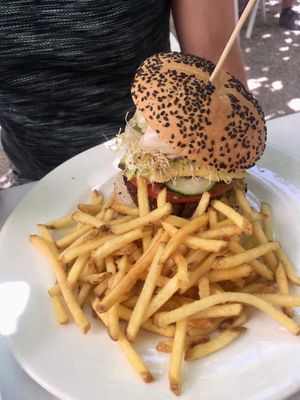 Burger at Bellaverde in Mallorca